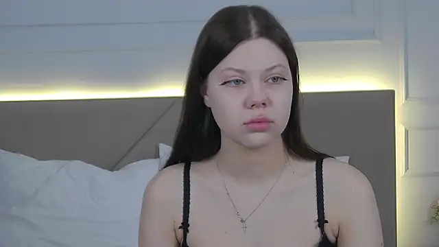 Sophie Rays online show from 11, 4, 2026