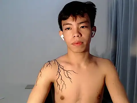Snapshot of hottasianboy chatting on 31, 5, 2026 hottasianboy online show from 31, 5, 2026