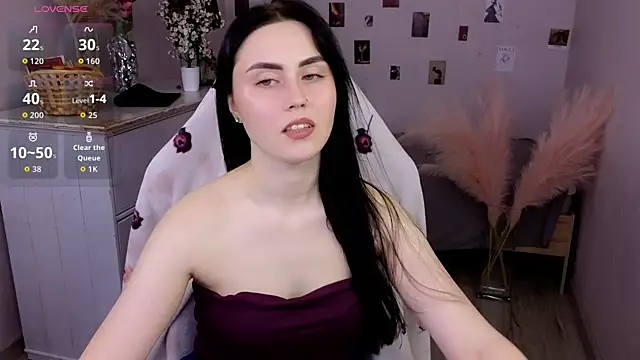 Snapshot of NoraLumi chatting on 8, 7, 2026 NoraLumi online show from 8, 7, 2026