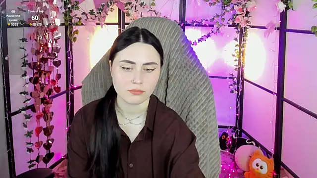 NoraLumi online show from 4, 4, 2026