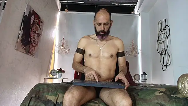 Snapshot of Jorge_Perezz chatting on 25, 5, 2026 Jorge Perezz online show from 25, 5, 2026