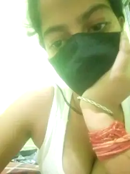 nidhiyadav00 online show from 18, 4, 2026