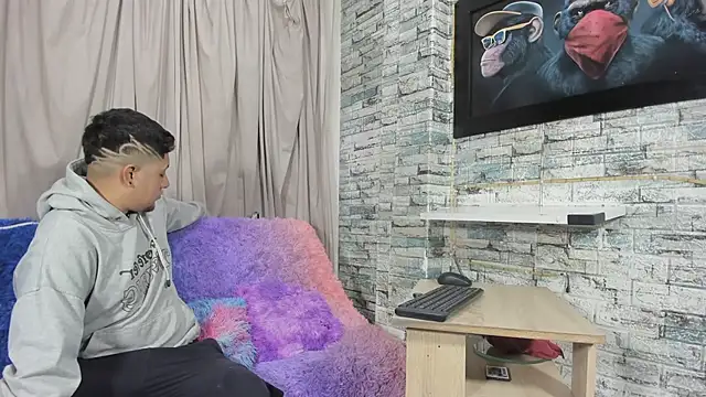 Snapshot of NoahAndBunny chatting on 9, 5, 2026 NoahAndBunny online show from 9, 5, 2026