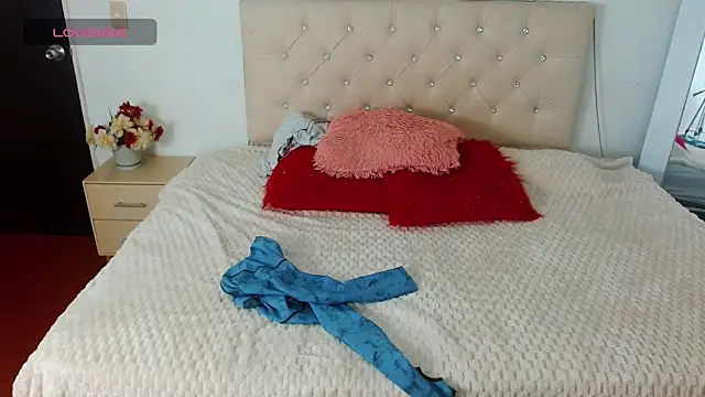 estrella hank online show from 14, 4, 2026