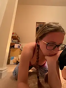 Snapshot of SophMaeexo chatting on 18, 3, 2026 SophMaeexo online show from 18, 3, 2026