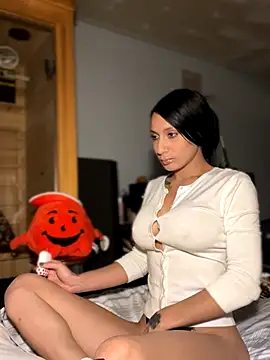 Snapshot of FerrariFrench chatting on 22, 10, 2025 FerrariFrench online show from 22, 10, 2025