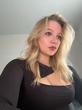 bettyloveu online show from 28, 4, 2026