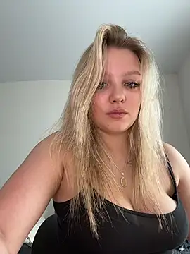 Snapshot of bettyloveu chatting on 20, 5, 2026 bettyloveu online show from 20, 5, 2026
