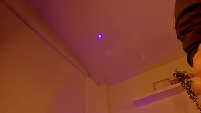 cuttie blondie online show from 8, 7, 2026
