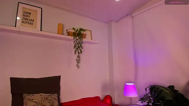 cuttie blondie online show from 4, 4, 2026