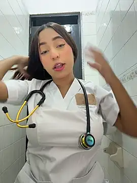 Snapshot of MiaCamille_ chatting on 24, 5, 2026 MiaCamille online show from 24, 5, 2026