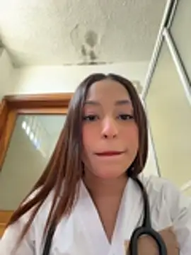 Snapshot of MiaCamille_ chatting on 15, 5, 2026 MiaCamille online show from 15, 5, 2026