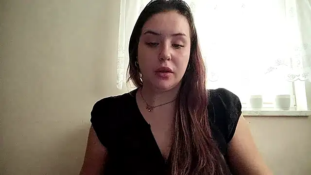 LolaSeduce online show from 2, 4, 2026