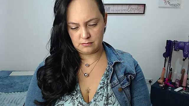 Veroniicabbw  online show from 22, 5, 2026