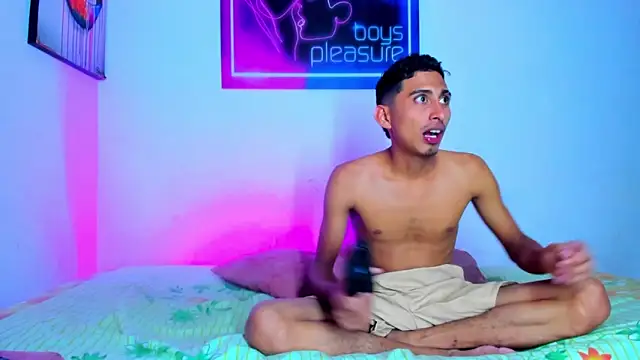 Boys xxx  online show from 6, 5, 2026