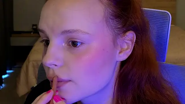 mollybossy online show from 5, 4, 2026