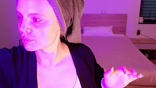 mollybossy online show from 13, 3, 2026