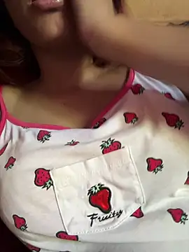 Snapshot of Snowygirl11 chatting on 20, 4, 2026 Snowygirl11 online show from 20, 4, 2026