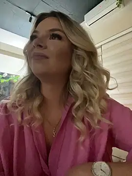 Snapshot of KimmBliss chatting on 24, 5, 2026 KimmBliss online show from 24, 5, 2026
