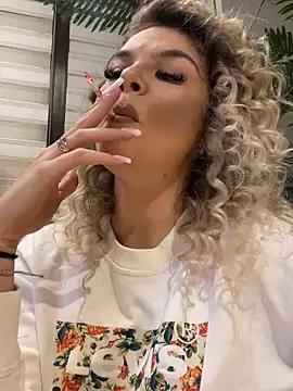 KimmBliss online show from 10, 4, 2026