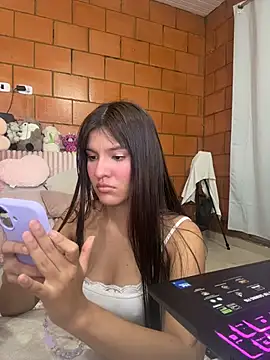 xayah cute online show from 21, 5, 2026