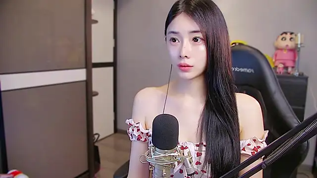 Snapshot of XiaoYuBao- chatting on 11, 6, 2026 XiaoYuBao- online show from 11, 6, 2026