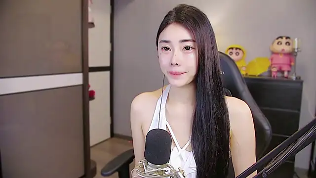 Snapshot of XiaoYuBao- chatting on 13, 5, 2026 XiaoYuBao- online show from 13, 5, 2026