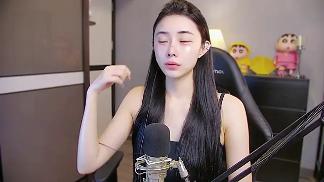 Snapshot of XiaoYuBao- chatting on 16, 6, 2026 XiaoYuBao- online show from 16, 6, 2026