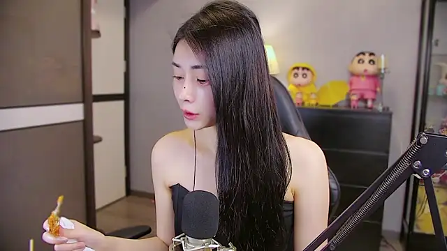 Snapshot of XiaoYuBao- chatting on 12, 5, 2026 XiaoYuBao- online show from 12, 5, 2026