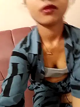 ritika gupta02 online show from 10, 4, 2026