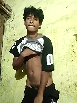 YourTeenBoy21 online show from 28, 7, 2026