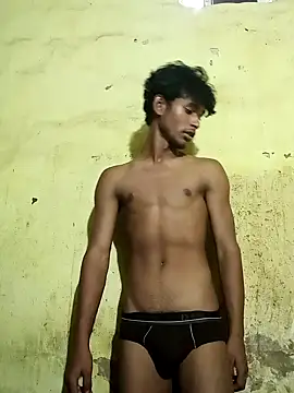 YourTeenBoy21 online show from 5, 5, 2026