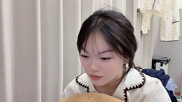 Lily-8888 online show from 31, 3, 2026