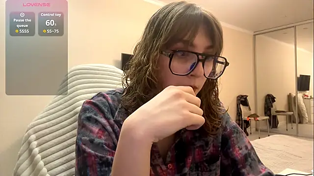 Olivia 132 online show from 25, 3, 2026