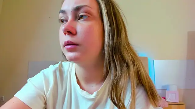 MelanieCuty online show from 30, 6, 2026