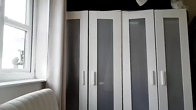 Lexi Laura online show from 9, 4, 2026