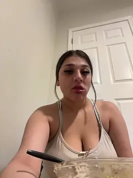 Snapshot of treasurebabii chatting on 21, 7, 2026 treasurebabii online show from 21, 7, 2026