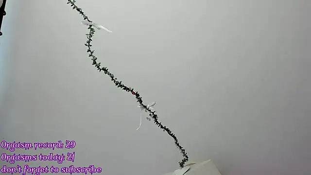Snapshot of RileyNymph chatting on 14, 5, 2026 RileyNymph online show from 14, 5, 2026