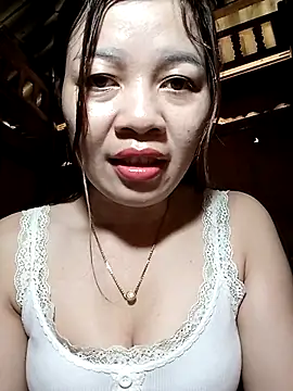 Yiyi102300 online show from 19, 3, 2026