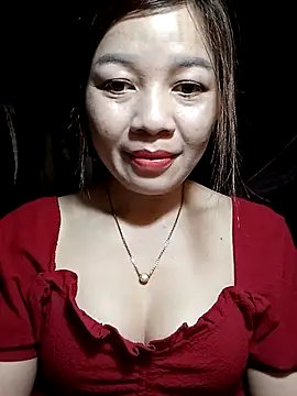 Yiyi102300 online show from 4, 4, 2026