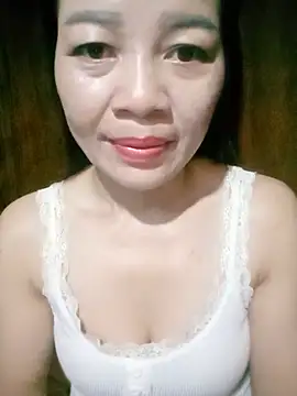 Yiyi102300 online show from 21, 5, 2026