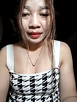 Yiyi102300 online show from 30, 3, 2026