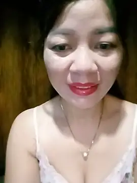 Yiyi102300 online show from 18, 6, 2026