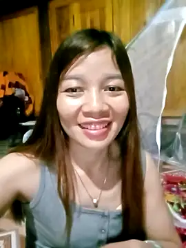 Yiyi102300 online show from 14, 4, 2026