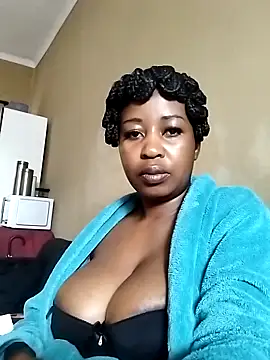 Prettylicou online show from 4, 5, 2026
