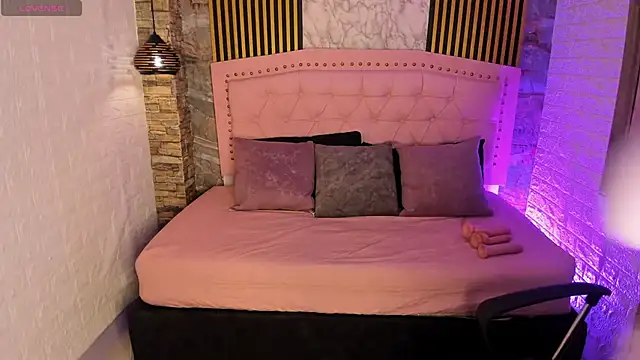 AishaCambell  online show from 2, 4, 2026