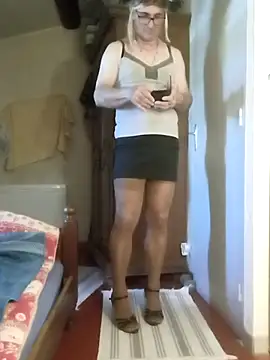 stephie83 online show from 7, 5, 2026