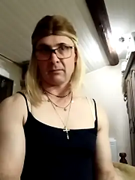 stephie83 online show from 22, 3, 2026