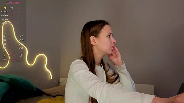 Snapshot of Emma_dream_ chatting on 25, 5, 2026 Emma dream online show from 25, 5, 2026