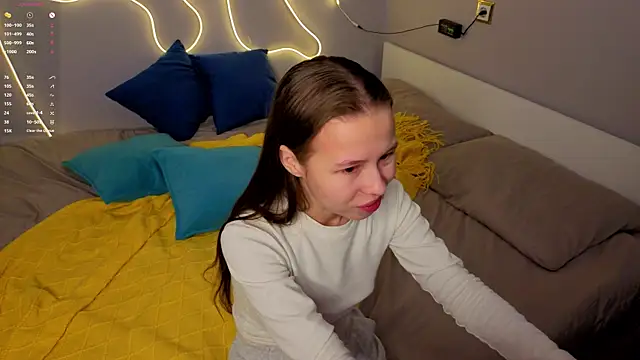 Snapshot of Emma_dream_ chatting on 5, 5, 2026 Emma dream online show from 5, 5, 2026